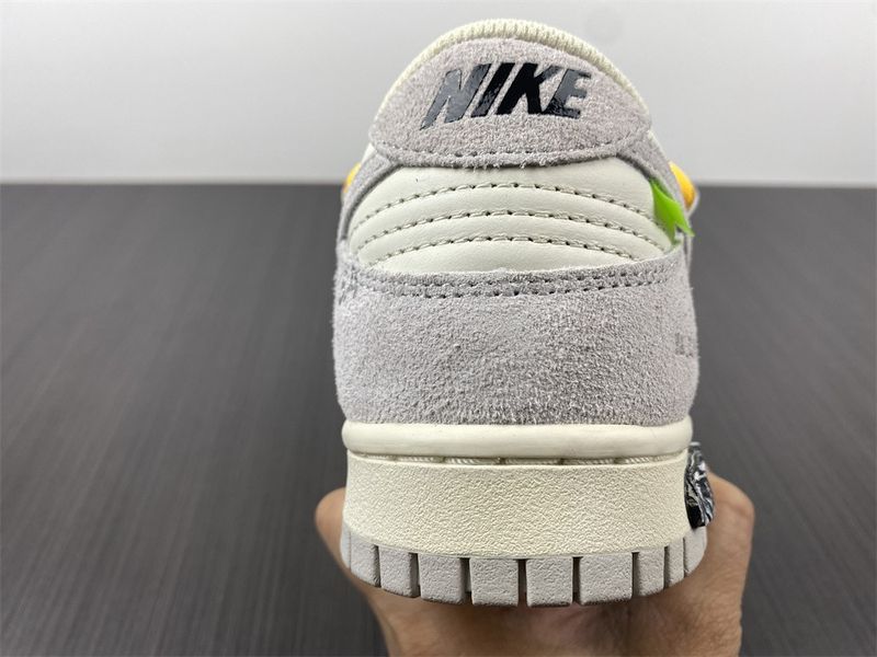 Dunk Low Off-White Lot 39  DJ0950-109