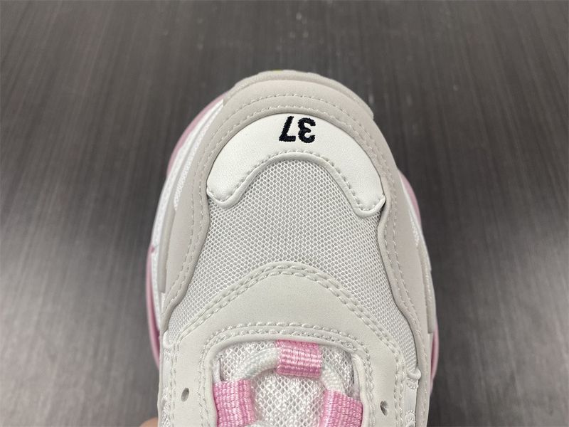 B*alenciaga Triple S 524039 W2FW4 7541