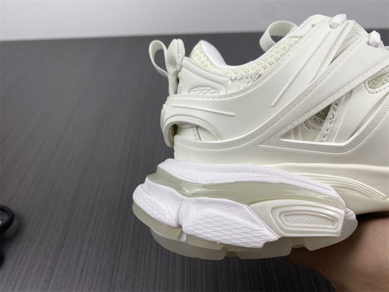 B*alenciaga Track White  542436W3CR19000