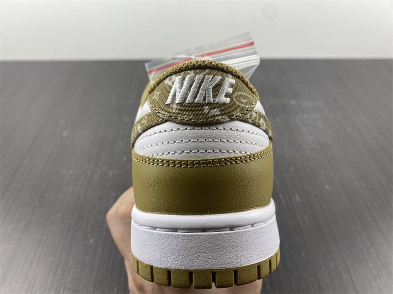 Dunk Low Essential Paisley Pack Barley DH4401-104