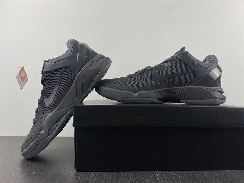 Kobe 7 Black Mamba Collection Fade to Black  869460-442