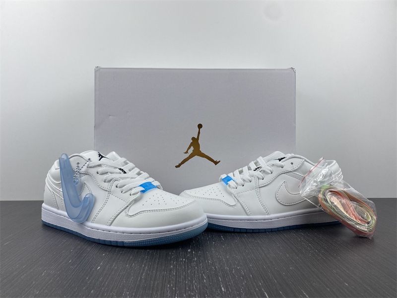 Air Jordan 1 Low UV