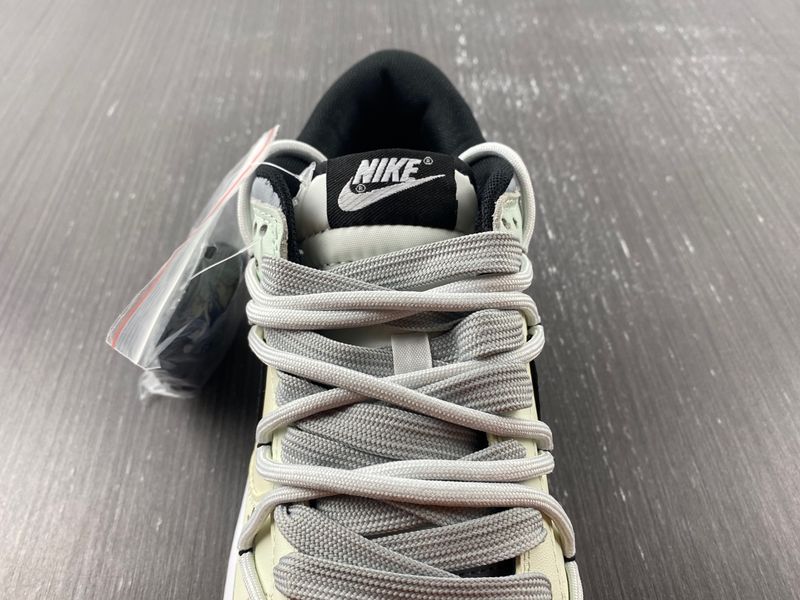 Dunk Low Custom MK221112-20