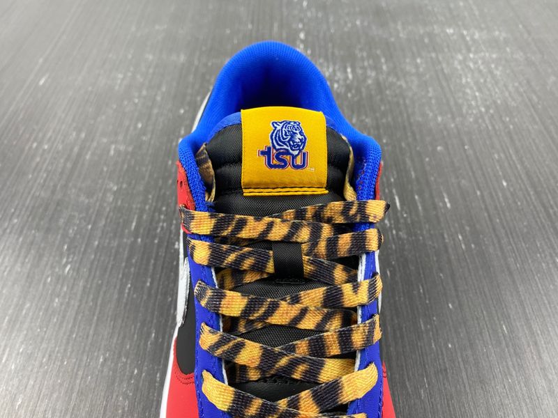 Dunk Low Tennessee State University  DR6190-100