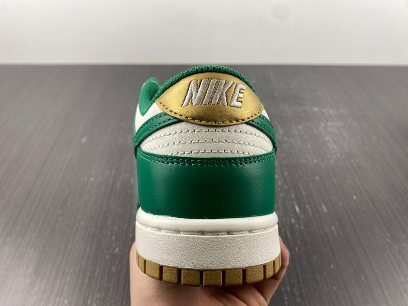 Dunk Low Malachite University Gold  FB7173-131