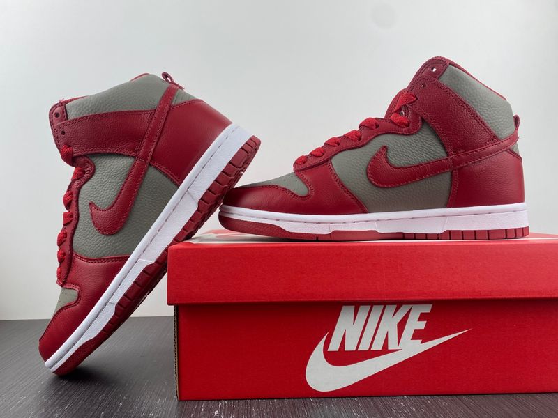 Dunk High UNLV  850477-001