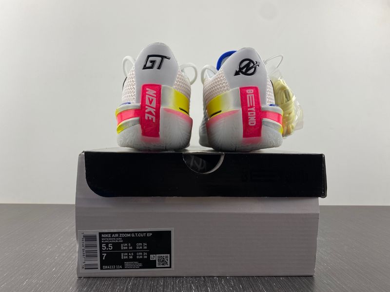 Air Zoom G.T. Cut Ghost  DX4112-114