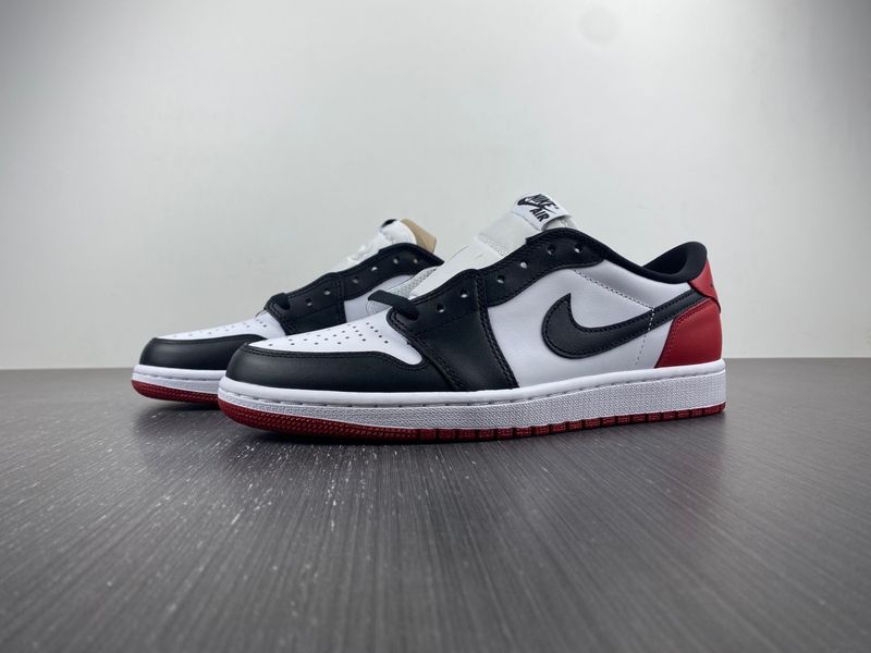 Air Jordan 1 Low Retro Black Toe 555088-125