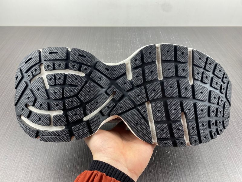 B*alenciaga 3XL Sneaker AM230228
