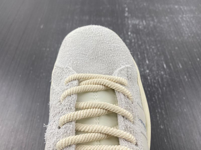 Campus Light Bad Bunny Cream  FZ5823