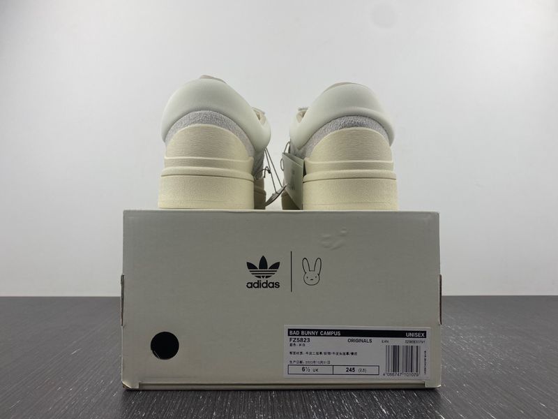 Campus Light Bad Bunny Cream  FZ5823