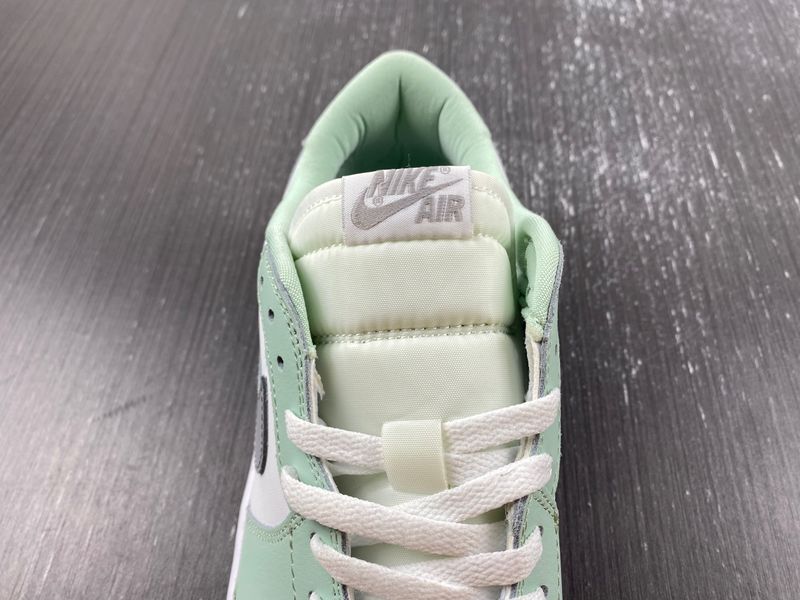 Air Jordan 1 Low Green Grey CZ0790-100