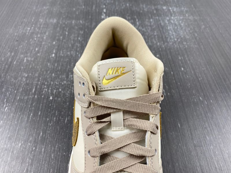 Dunk Low Phantom Metallic Gold  DX5930-001