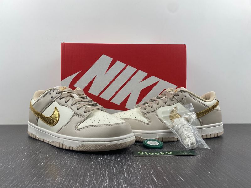 Dunk Low Phantom Metallic Gold  DX5930-001