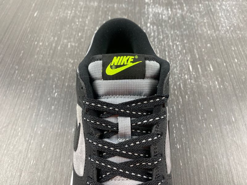 Dunk Low Black Grey Green Strike FQ2205-001