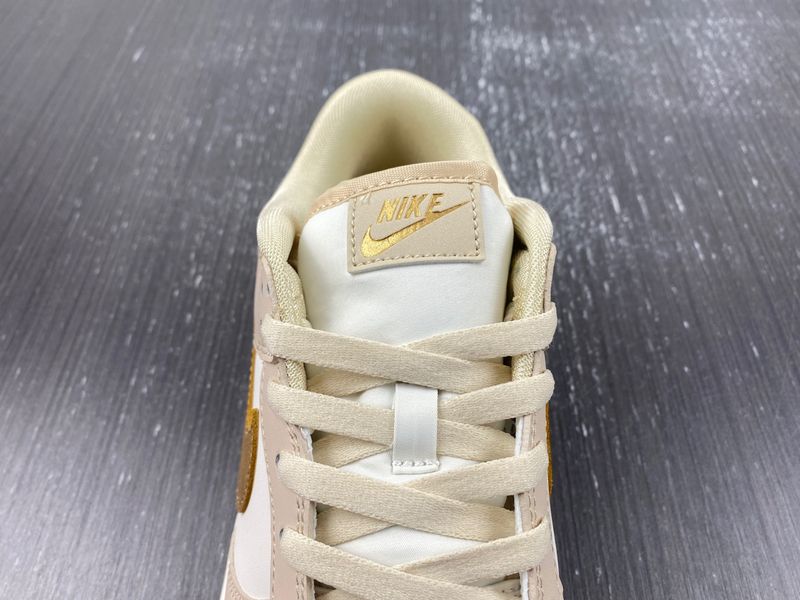 Dunk Low Phantom Metallic Gold  DX5930-001