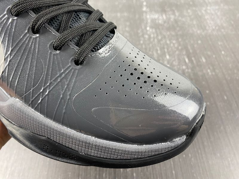 Kobe 5 Aston Martin Pack  386429-004