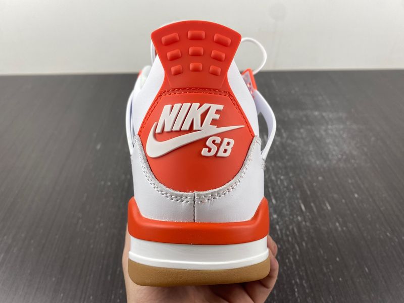 Air Jordan 4 Retro SB Orange DR5415-108