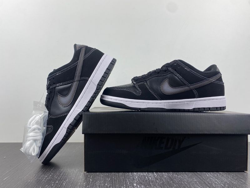 Dunk Low Airbrush Swoosh Black FD6923-001