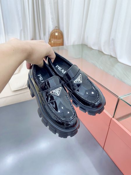 P*rada Top Loafer CL 23030831-16