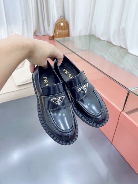 P*rada Top Loafer CL 23030831-24