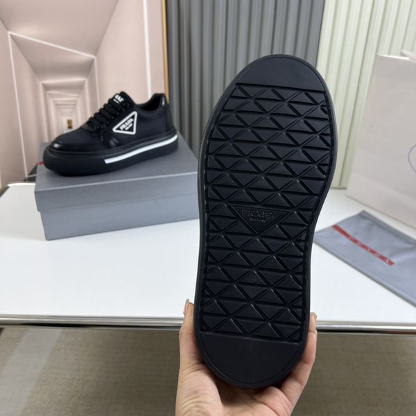 P*rada Top Sneakers Low CL 20230831-48