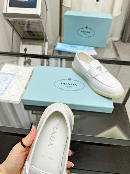 P*rada Top Loafer CL 23030831-93