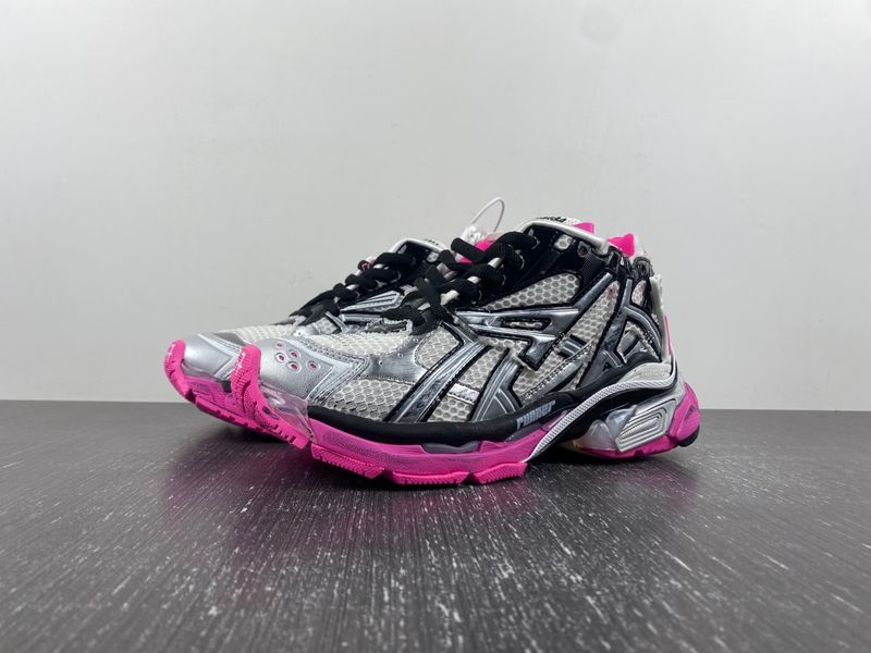 B*alenciaga runner AM 20230905-3