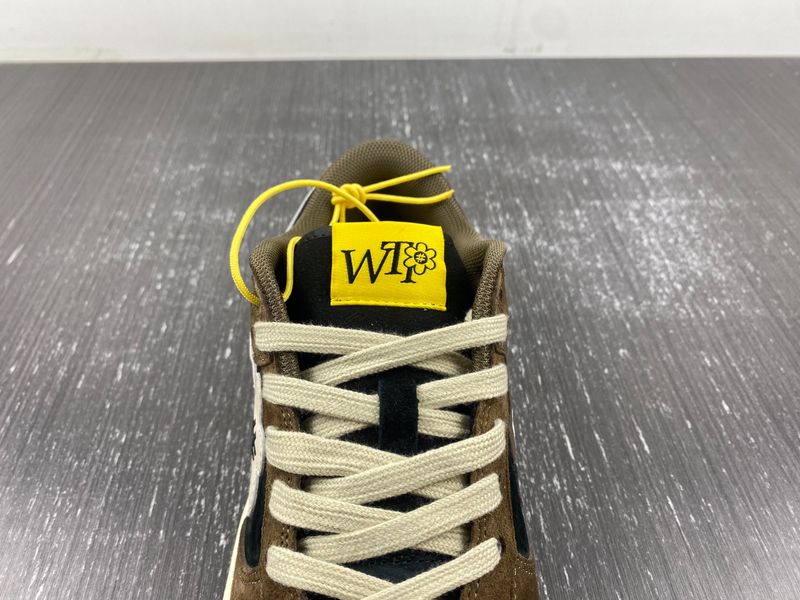 water the plant 1.0 DUNK LOW Mocha