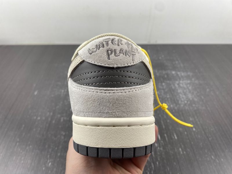 Water The Plant 1.0 DUNK LOW Brown