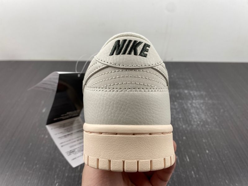 Dunk Low Premium Light Orewood Brown DZ2538-100