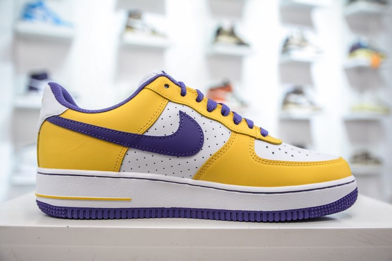Air Force 1 Low Kobe FZ1151-100