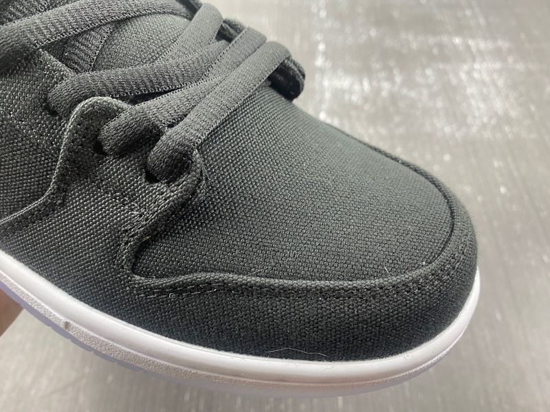 SB Dunk Low Carhartt FN4193-013
