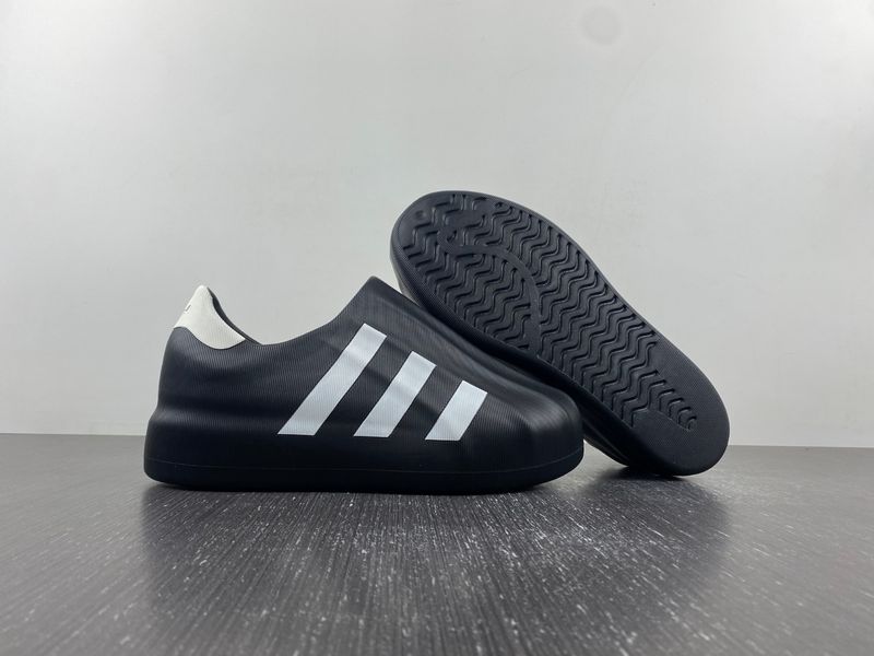 adiFOM Superstar Black White  HQ8752