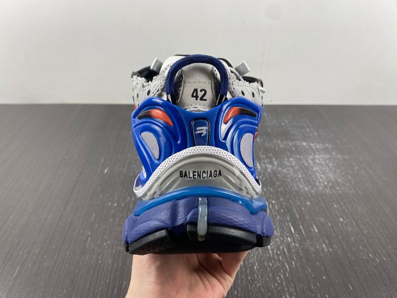 B*alenciaga runner AM 20231019-10