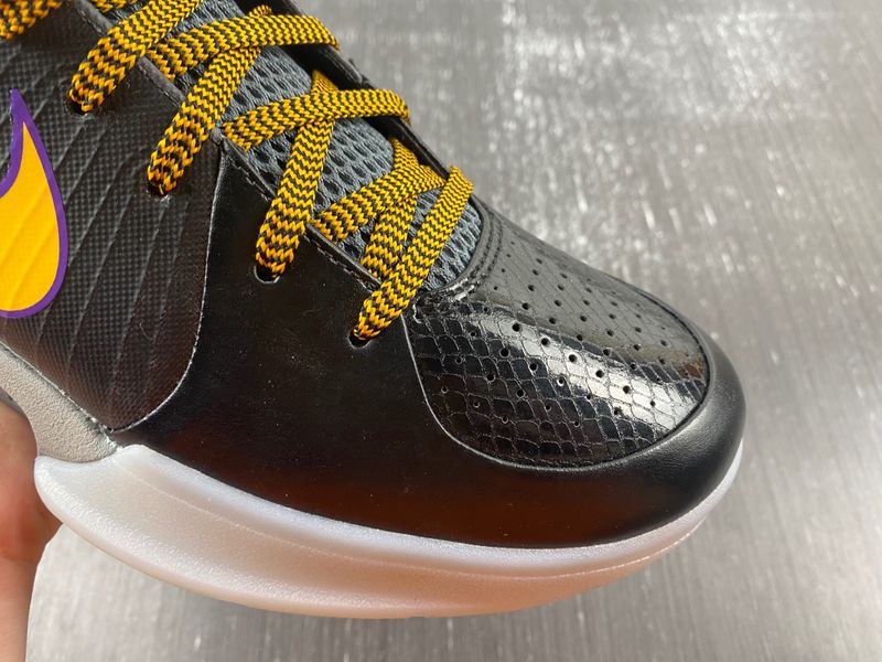 Kobe 4 Protro Carpe Diem AV6339-001