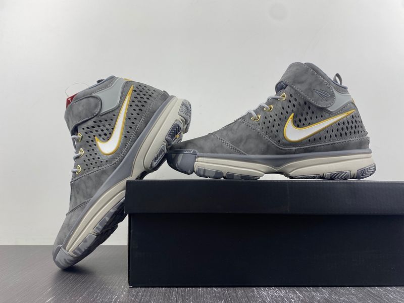 Kobe 2 Prelude (4/50+ Points)  640222-001