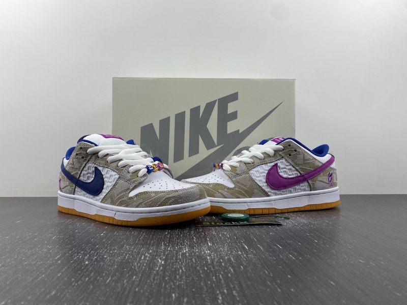 Dunk SB Low Rayssa Leal FZ5251-001