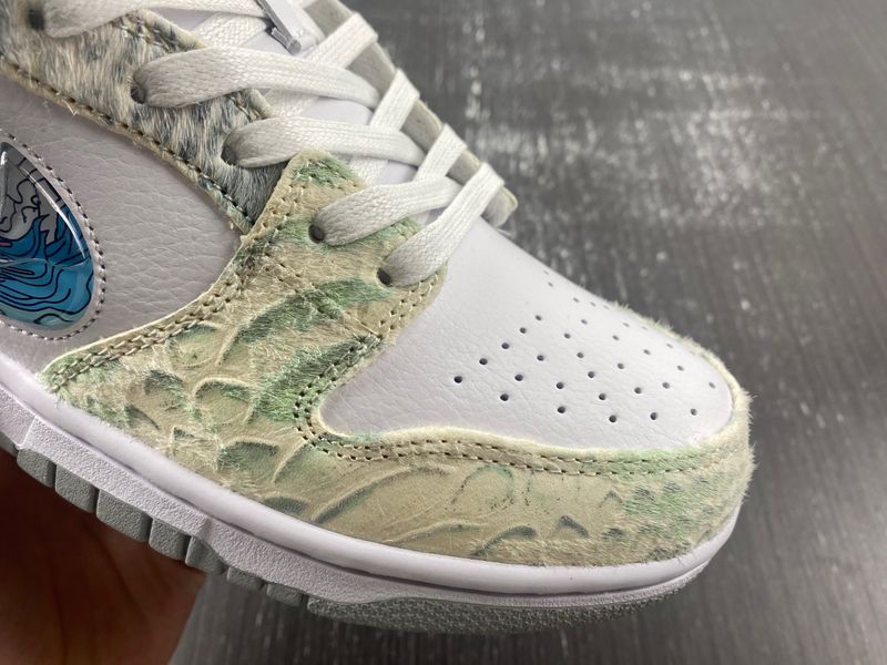 Dunk Low Dragon Year DV0831-101