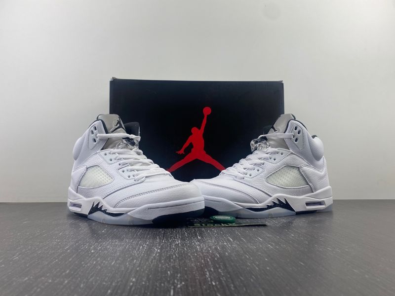 Air Jordan 5 Retro White Black DD0587-110