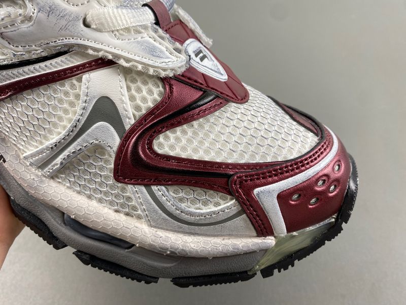 B*alenciaga runnerSneaker AM20240416-9