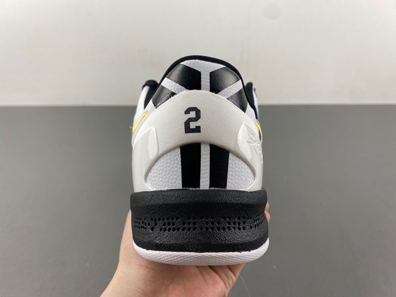 Kobe 8 Protro Mambacita  FV6325-100