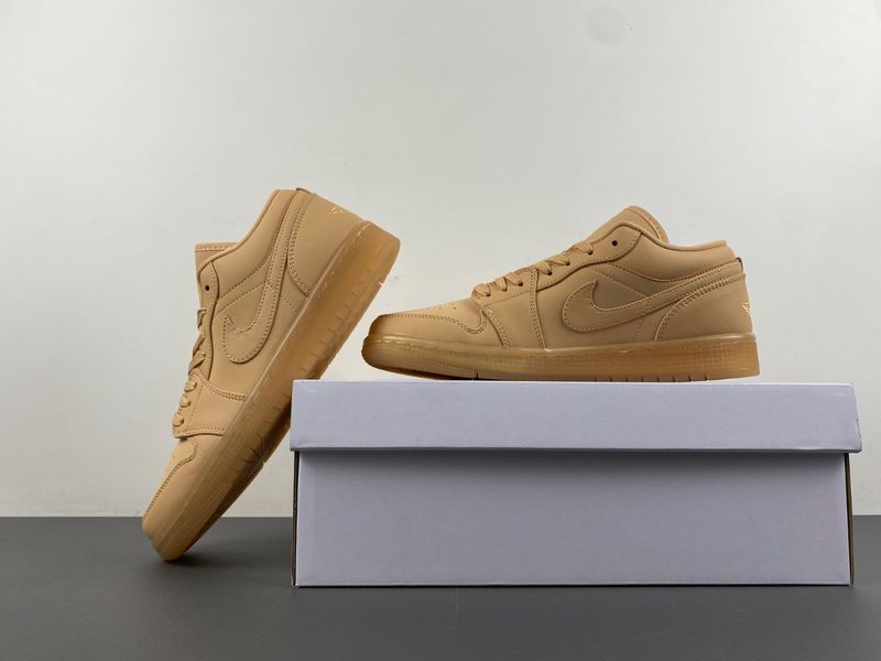 Air Jordan 1 Low SE Sand  FZ3972-294