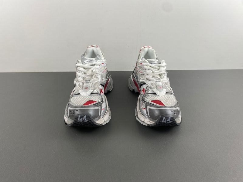 B*alenciaga runner AM 20240611-5