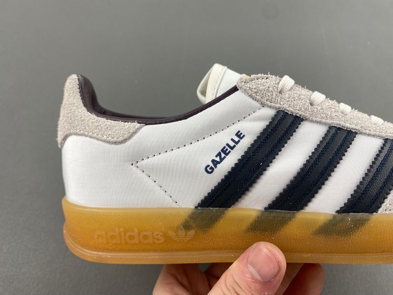 Gazelle Indoor Hikari Shibata Cream  IH9985