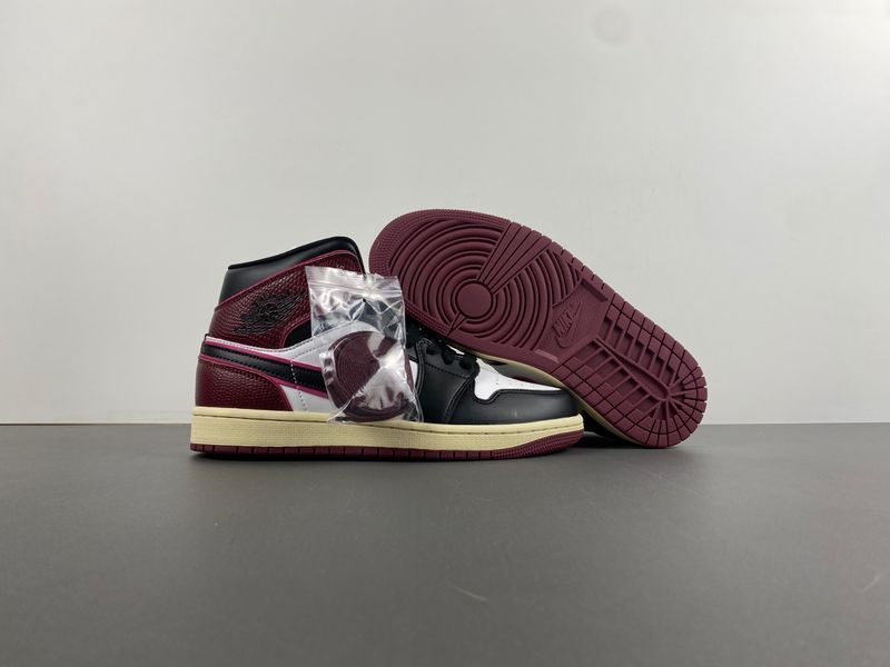 Air Jordan 1 Mid SE Bordeaux  FQ7818-101
