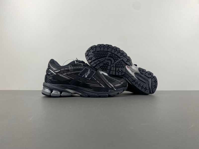New Balance 1906A Black  M1906AF