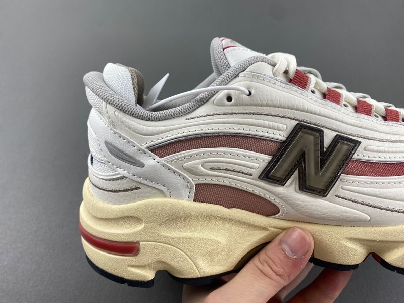 New Balance 1000 Sea Salt Astro Dust  M1000CB