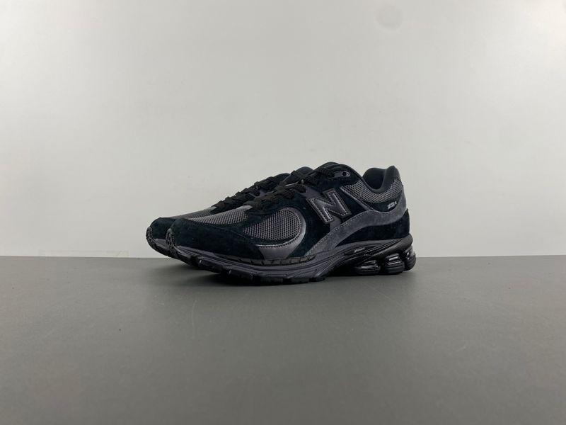 New Balance 2002R Black Dark Grey M2002RBL