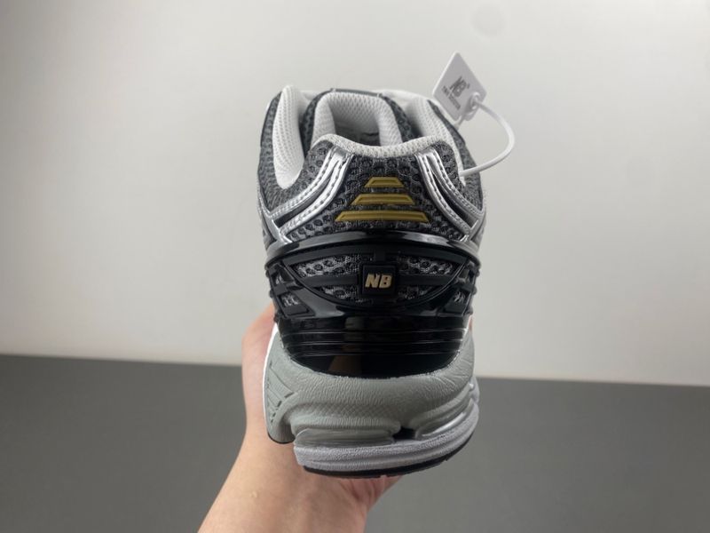 New Balance 1906R M1906RCG